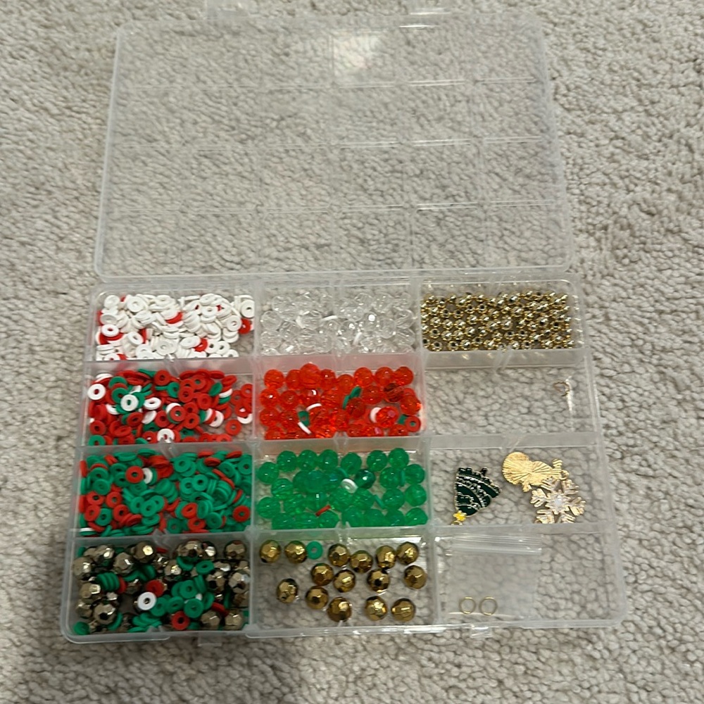 Bead set in carrying case